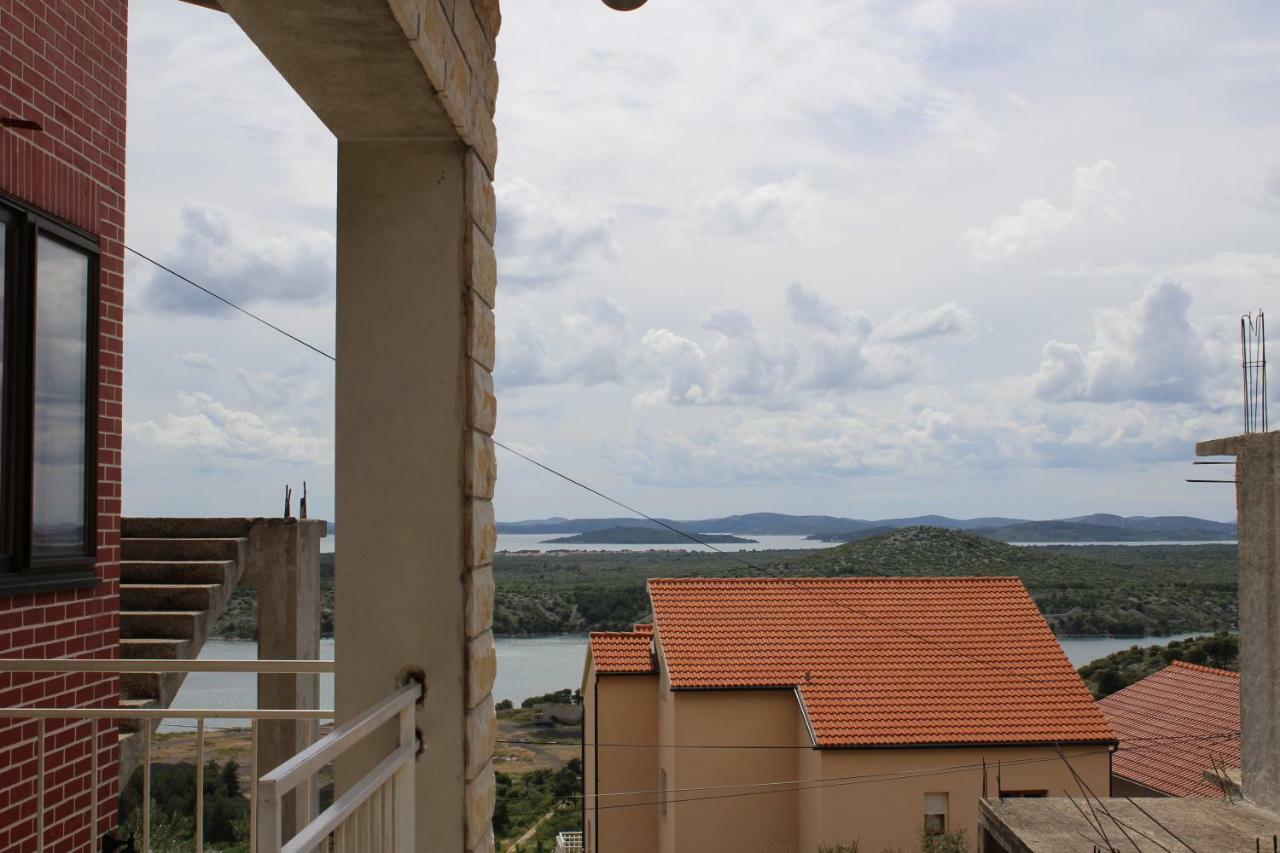 Studio Apartman Ana Sibenik Exterior photo