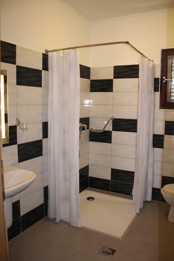Studio Apartman Ana Sibenik Exterior photo